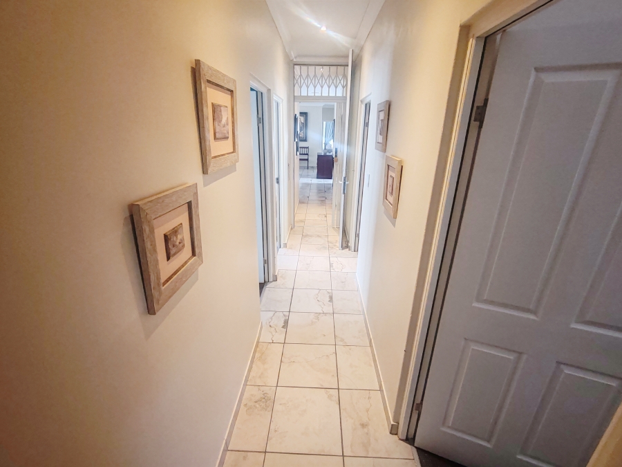 4 Bedroom Property for Sale in Country Club Western Cape